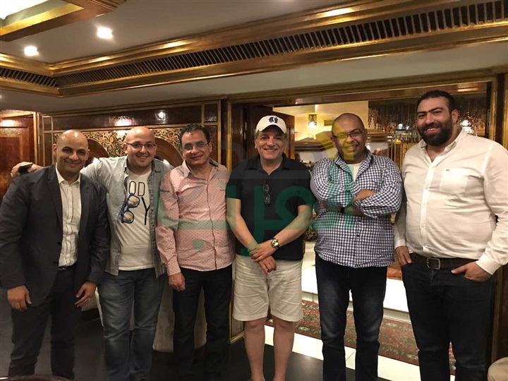 بالصور.. افتتاح مطعم "مولانا" بحضور نجوم الفن بالصور.. افتتاح مطعم "مولانا" بحضور نجوم الفن