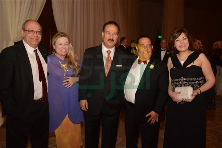 بالصور.. حفل زفاف نهى وكريم بحضور مجموعة من الوزراء والفنانين بالصور.. حفل زفاف نهى وكريم بحضور مجموعة من الوزراء والفنانين
