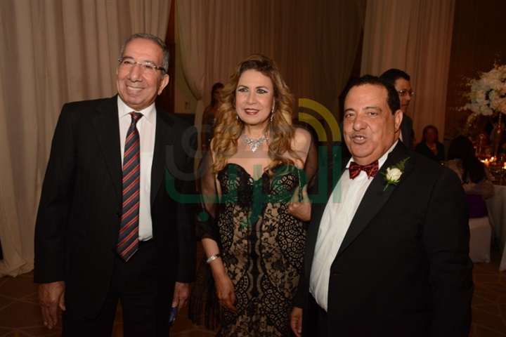 بالصور.. حفل زفاف نهى وكريم بحضور مجموعة من الوزراء والفنانين بالصور.. حفل زفاف نهى وكريم بحضور مجموعة من الوزراء والفنانين