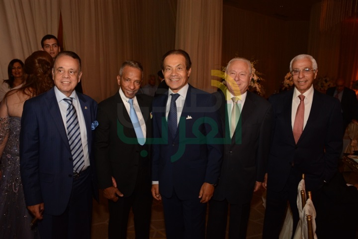 بالصور.. حفل زفاف نهى وكريم بحضور مجموعة من الوزراء والفنانين بالصور.. حفل زفاف نهى وكريم بحضور مجموعة من الوزراء والفنانين