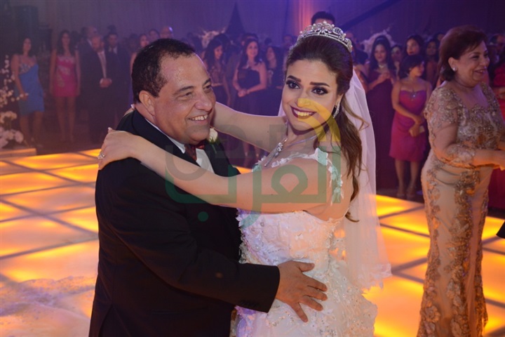 بالصور.. حفل زفاف نهى وكريم بحضور مجموعة من الوزراء والفنانين بالصور.. حفل زفاف نهى وكريم بحضور مجموعة من الوزراء والفنانين