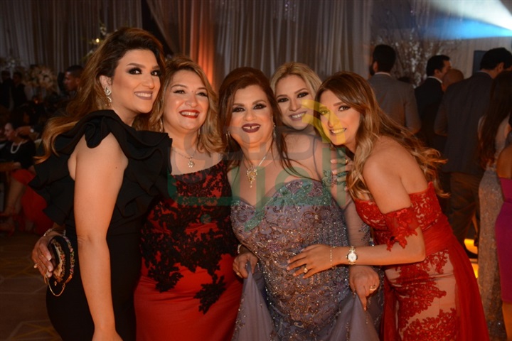 بالصور.. حفل زفاف نهى وكريم بحضور مجموعة من الوزراء والفنانين بالصور.. حفل زفاف نهى وكريم بحضور مجموعة من الوزراء والفنانين