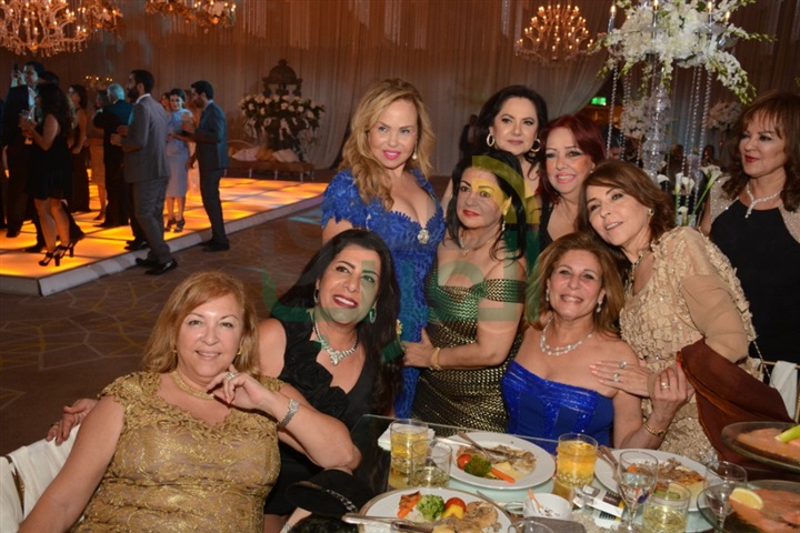 بالصور.. حفل زفاف نهى وكريم بحضور مجموعة من الوزراء والفنانين بالصور.. حفل زفاف نهى وكريم بحضور مجموعة من الوزراء والفنانين