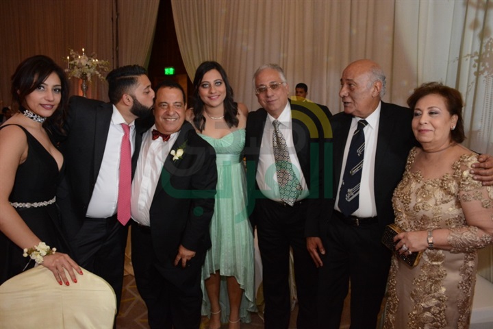 بالصور.. حفل زفاف نهى وكريم بحضور مجموعة من الوزراء والفنانين بالصور.. حفل زفاف نهى وكريم بحضور مجموعة من الوزراء والفنانين