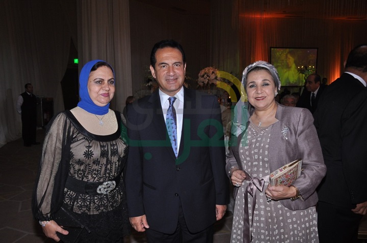 بالصور.. حفل زفاف نهى وكريم بحضور مجموعة من الوزراء والفنانين بالصور.. حفل زفاف نهى وكريم بحضور مجموعة من الوزراء والفنانين
