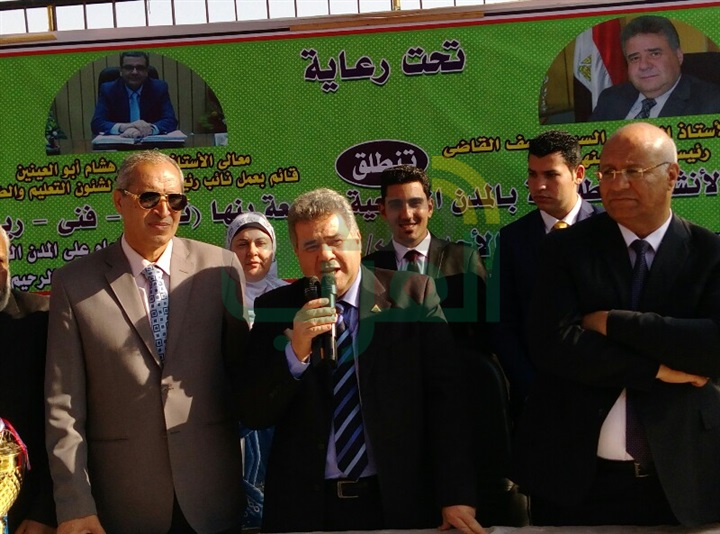 بالصور .. القاضي يكرم الطلاب الفائزين في الأنشطة الطلابية