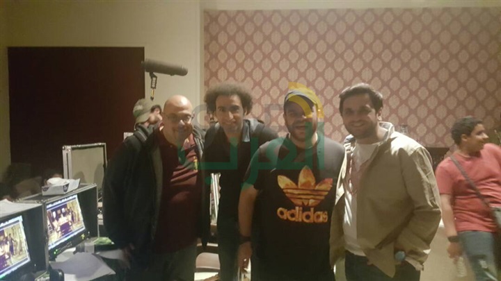 بالصور.. علي ربيع وعبدالرحمن يزوران مصطفى خاطر بلوكيشن "هربانة منها" بالصور.. علي ربيع وعبدالرحمن يزوران مصطفى خاطر بلوكيشن "هربانة منها"