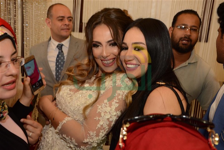 بالصور ... نجوم الفن فى عقد قران حمدى المرغنى وإسراء عبد الفتاح بالصور ... نجوم الفن فى عقد قران حمدى المرغنى وإسراء عبد الفتاح