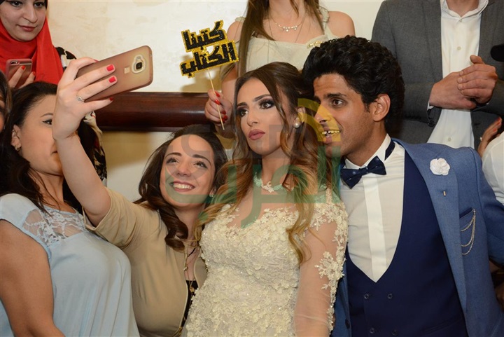 بالصور ... نجوم الفن فى عقد قران حمدى المرغنى وإسراء عبد الفتاح بالصور ... نجوم الفن فى عقد قران حمدى المرغنى وإسراء عبد الفتاح
