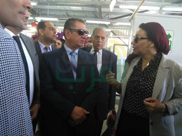 محافظ كفر الشيخ: تطبيق تجربة " وظيفتك جنب بيتك " لفتح مشروعات للشباب