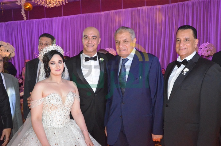 بالصور.. إبراهيم محلب يحتفل بزفاف ابنة شقيقه "آية" و"فادي النجار" بالصور.. إبراهيم محلب يحتفل بزفاف ابنة شقيقه "آية" و"فادي النجار"