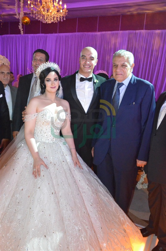 بالصور.. إبراهيم محلب يحتفل بزفاف ابنة شقيقه "آية" و"فادي النجار" بالصور.. إبراهيم محلب يحتفل بزفاف ابنة شقيقه "آية" و"فادي النجار"