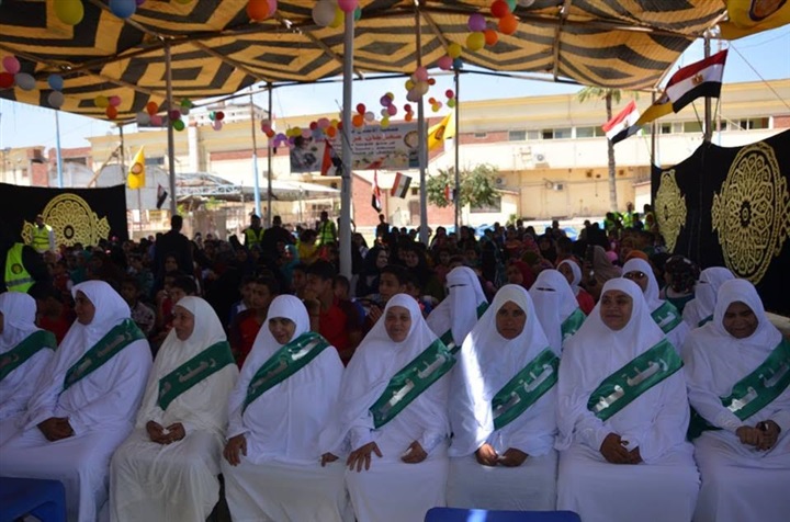 بالصور..محافظ كفرالشيخ يمنح 13 رحلة عمرة لأمهات الأيتام
