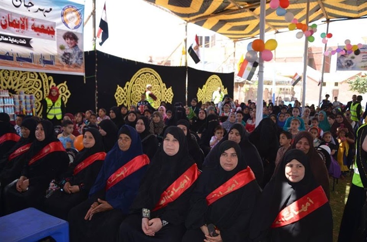 بالصور..محافظ كفرالشيخ يمنح 13 رحلة عمرة لأمهات الأيتام