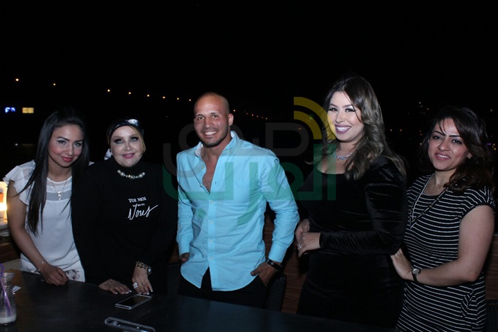 بالصور.. إيناس عزالدين وأحمد قمر يحتفلان بذكرى زواجهم الرابع بحضور نجوم المجتمع بالصور.. إيناس عزالدين وأحمد قمر يحتفلان بذكرى زواجهم الرابع بحضور نجوم المجتمع