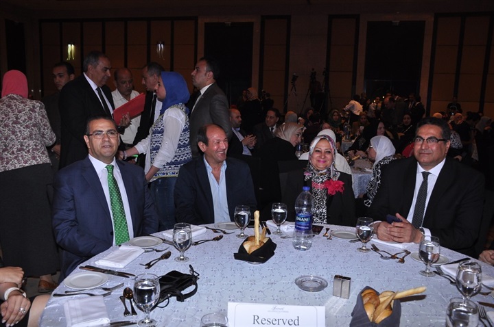 بالصور ... مركز أورام المنصورة يمنح درع التميز لنجوم الفن والرياضة واﻹعلام بالصور ... مركز أورام المنصورة يمنح درع التميز لنجوم الفن والرياضة واﻹعلام
