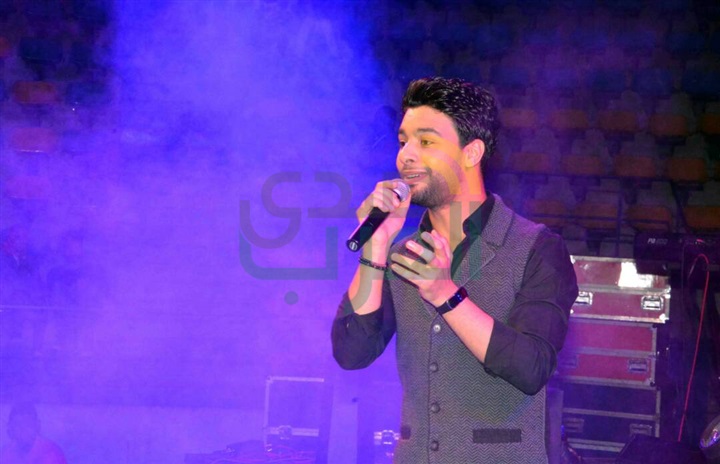 بالصور.. أحمد جمال يشعل حفل نادى مدينة نصر وسط تفاعل كبير مع الجمهور بالصور.. أحمد جمال يشعل حفل نادى مدينة نصر وسط تفاعل كبير مع الجمهور