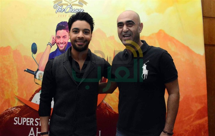 بالصور.. أحمد جمال يشعل حفل نادى مدينة نصر وسط تفاعل كبير مع الجمهور بالصور.. أحمد جمال يشعل حفل نادى مدينة نصر وسط تفاعل كبير مع الجمهور