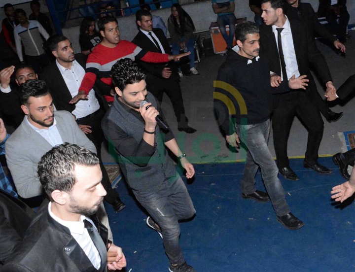 بالصور.. أحمد جمال يشعل حفل نادى مدينة نصر وسط تفاعل كبير مع الجمهور بالصور.. أحمد جمال يشعل حفل نادى مدينة نصر وسط تفاعل كبير مع الجمهور