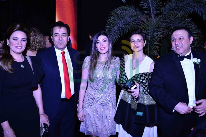 بالصور.. نجوم الفن والسياسة يحضرون حفل زفاف ابنة إيهاب طلعت بالصور.. نجوم الفن والسياسة يحضرون حفل زفاف ابنة إيهاب طلعت