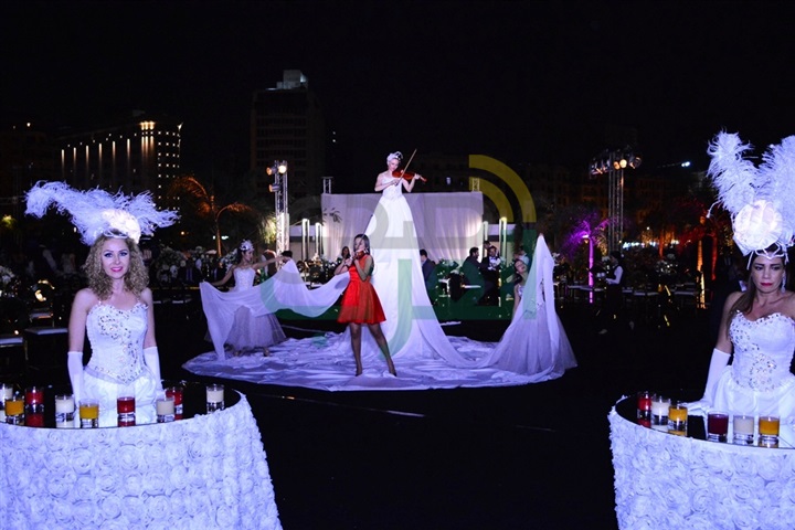 بالصور.. نجوم الفن والسياسة يحضرون حفل زفاف ابنة إيهاب طلعت بالصور.. نجوم الفن والسياسة يحضرون حفل زفاف ابنة إيهاب طلعت