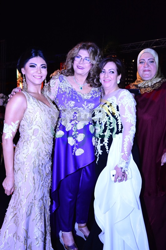 بالصور.. نجوم الفن والسياسة يحضرون حفل زفاف ابنة إيهاب طلعت بالصور.. نجوم الفن والسياسة يحضرون حفل زفاف ابنة إيهاب طلعت