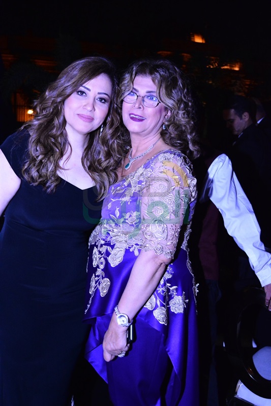 بالصور.. نجوم الفن والسياسة يحضرون حفل زفاف ابنة إيهاب طلعت بالصور.. نجوم الفن والسياسة يحضرون حفل زفاف ابنة إيهاب طلعت