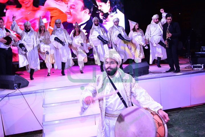 بالصور.. نجوم الفن والسياسة يحضرون حفل زفاف ابنة إيهاب طلعت بالصور.. نجوم الفن والسياسة يحضرون حفل زفاف ابنة إيهاب طلعت