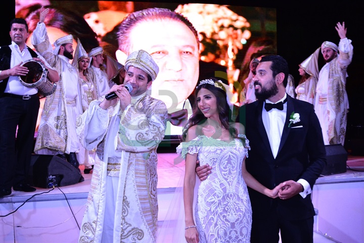 بالصور.. نجوم الفن والسياسة يحضرون حفل زفاف ابنة إيهاب طلعت بالصور.. نجوم الفن والسياسة يحضرون حفل زفاف ابنة إيهاب طلعت
