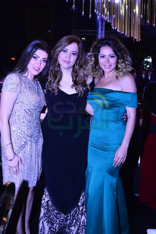 بالصور.. نجوم الفن والسياسة يحضرون حفل زفاف ابنة إيهاب طلعت بالصور.. نجوم الفن والسياسة يحضرون حفل زفاف ابنة إيهاب طلعت