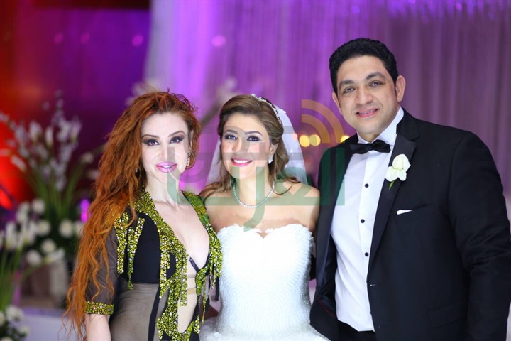 بالصور.. ياسر الحريري وأوكسانا يشعلان زفاف "طارق درة" و"نهى حجاج" بالصور.. ياسر الحريري وأوكسانا يشعلان زفاف "طارق درة" و"نهى حجاج"