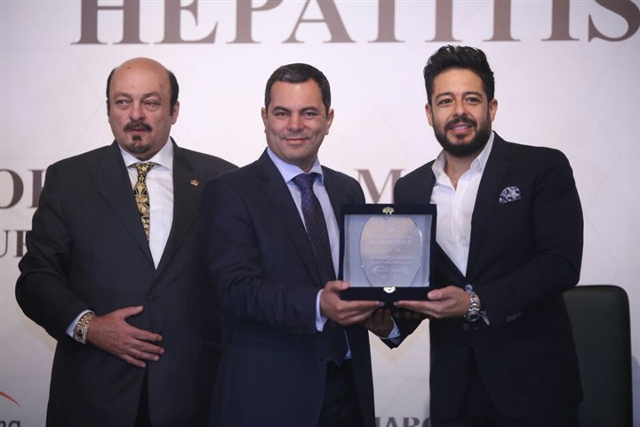  حفل تنصيب محمد حماقي سفيرًا لحملة "عالم خال من فيروس سي"
