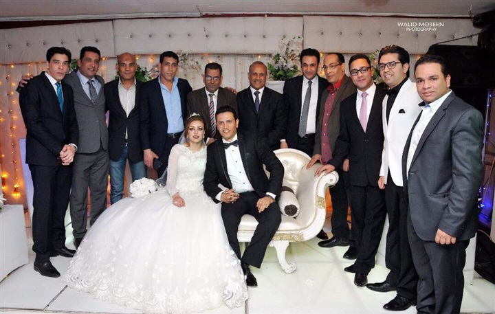 الموجي تهنئ عز الأطروش بمناسبة زفافه الموجي تهنئ عز الأطروش بمناسبة زفافه
