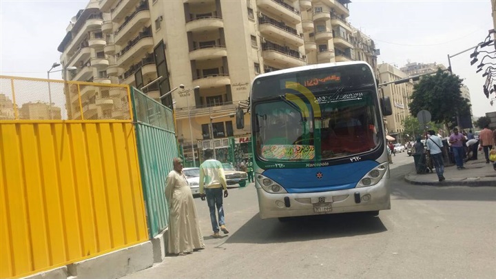 بالصور.. تحويلات مرورية بوسط العاصمة بسبب الخط الثالث للمترو 