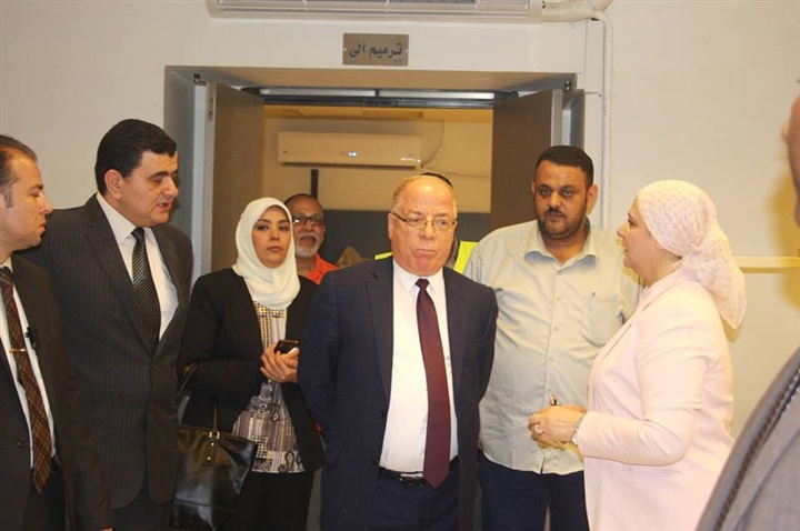 وزير الثقافة يتفقد دار الكتب بباب الخلق وزير الثقافة يتفقد دار الكتب بباب الخلق