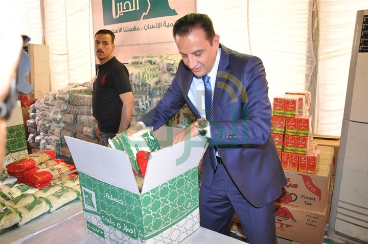 بالصور.. "مصر الخير" تُطلق حملة "إفطار 5 ملايين صائم" بالصور.. "مصر الخير" تُطلق حملة "إفطار 5 ملايين صائم"