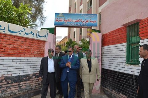 بالصور.. محافظ كفر الشيخ يتفقد أعمال امتحانات نهاية العام لصفوف النقل