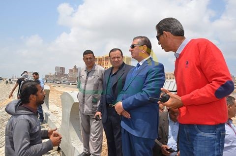 بالصور.. محافظ كفر الشيخ يتابع أعمال إنشاء المرحلة الأولى من كورنيش بحيرة البرلس
