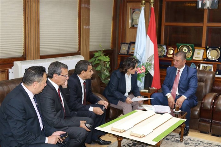 بالصور.. نائب وزير الزراعة ومحافظ كفرالشيخ يبحثان تطوير الثروة الحيوانية والسمكية