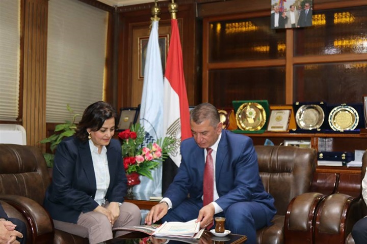 بالصور.. نائب وزير الزراعة ومحافظ كفرالشيخ يبحثان تطوير الثروة الحيوانية والسمكية