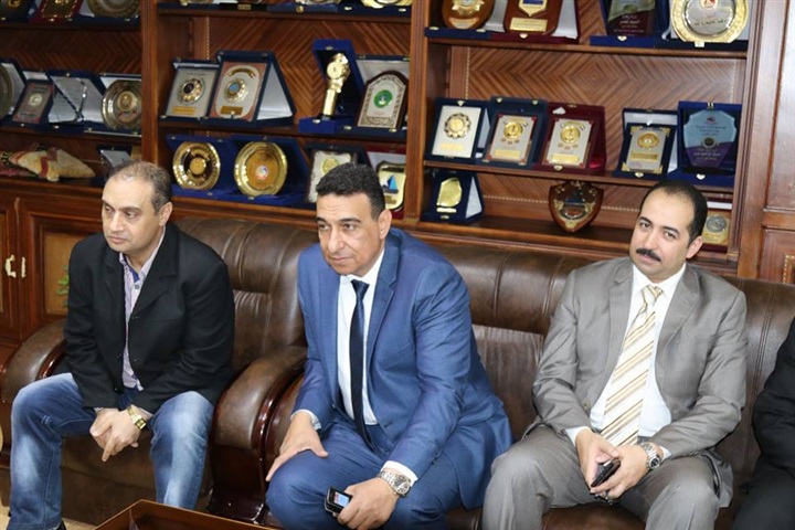 بالصور.. نائب وزير الزراعة ومحافظ كفرالشيخ يبحثان تطوير الثروة الحيوانية والسمكية