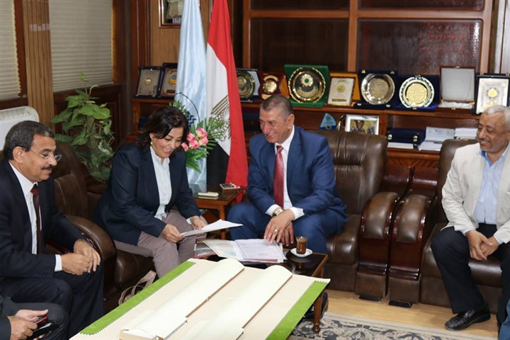 بالصور.. نائب وزير الزراعة ومحافظ كفرالشيخ يبحثان تطوير الثروة الحيوانية والسمكية