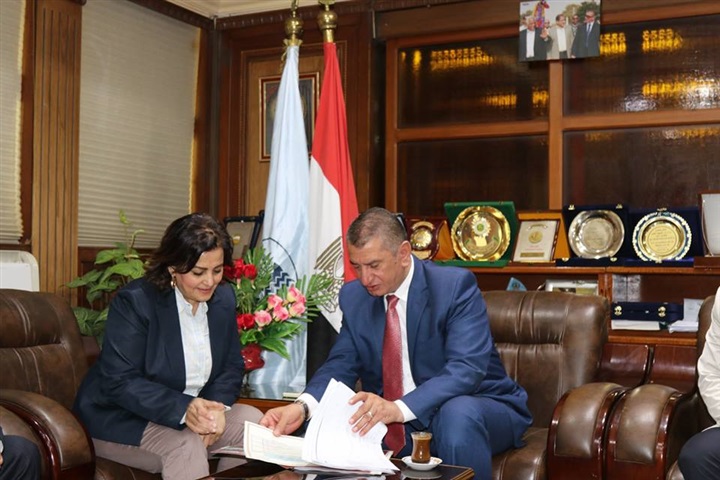 بالصور.. نائب وزير الزراعة ومحافظ كفرالشيخ يبحثان تطوير الثروة الحيوانية والسمكية