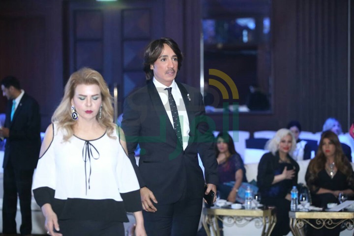 بالصور .. ديفيليه تحت عنوان "International Fashion Awords" بحضور نجوم الفن والمجتمع بالصور .. ديفيليه تحت عنوان "International Fashion Awords" بحضور نجوم الفن والمجتمع