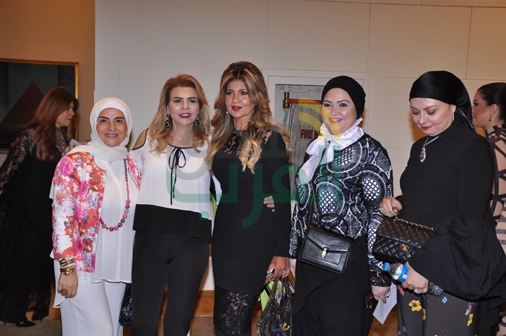 بالصور .. ديفيليه تحت عنوان "International Fashion Awords" بحضور نجوم الفن والمجتمع بالصور .. ديفيليه تحت عنوان "International Fashion Awords" بحضور نجوم الفن والمجتمع