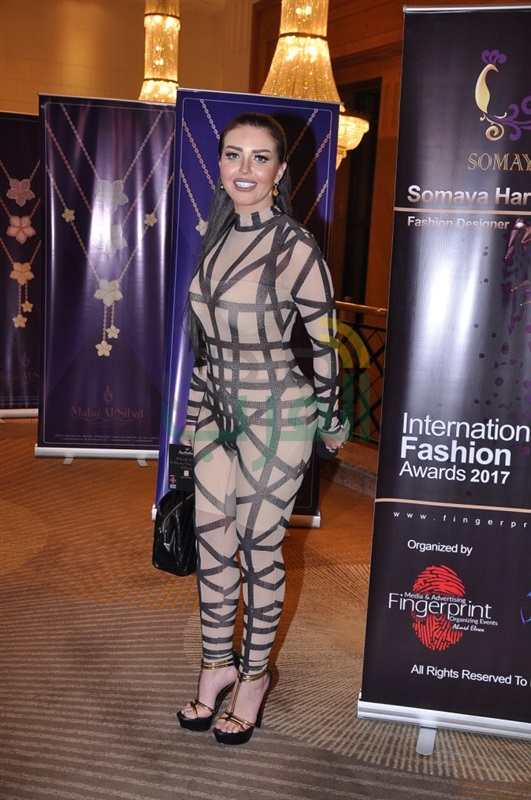 بالصور .. ديفيليه تحت عنوان "International Fashion Awords" بحضور نجوم الفن والمجتمع بالصور .. ديفيليه تحت عنوان "International Fashion Awords" بحضور نجوم الفن والمجتمع
