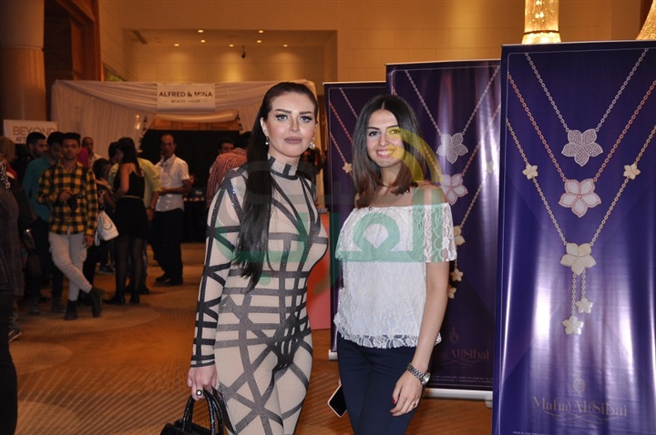 بالصور .. ديفيليه تحت عنوان "International Fashion Awords" بحضور نجوم الفن والمجتمع بالصور .. ديفيليه تحت عنوان "International Fashion Awords" بحضور نجوم الفن والمجتمع