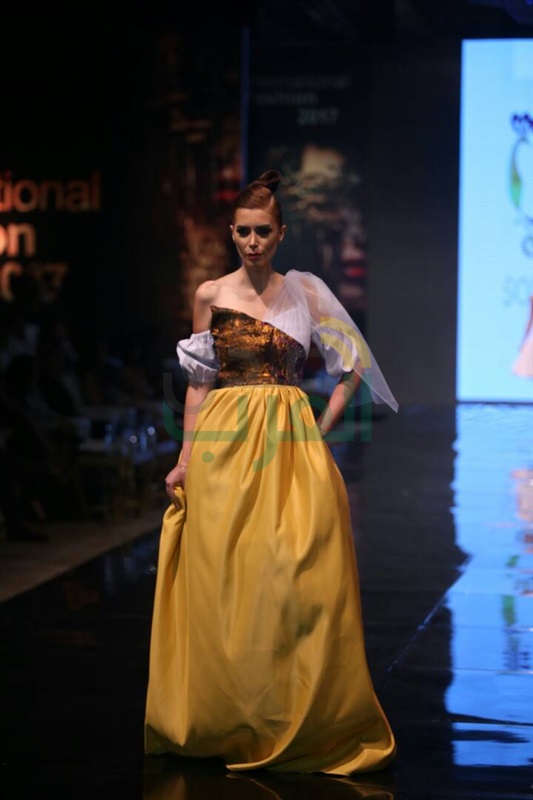 بالصور .. ديفيليه تحت عنوان "International Fashion Awords" بحضور نجوم الفن والمجتمع بالصور .. ديفيليه تحت عنوان "International Fashion Awords" بحضور نجوم الفن والمجتمع