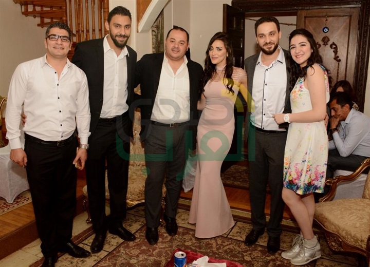 بالصور.. المخرج إسماعيل فاروق يحتفل بخطوبته على "أمل الشافعي" بالصور.. المخرج إسماعيل فاروق يحتفل بخطوبته على "أمل الشافعي"