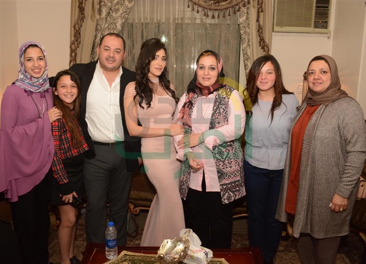 بالصور.. المخرج إسماعيل فاروق يحتفل بخطوبته على "أمل الشافعي" بالصور.. المخرج إسماعيل فاروق يحتفل بخطوبته على "أمل الشافعي"